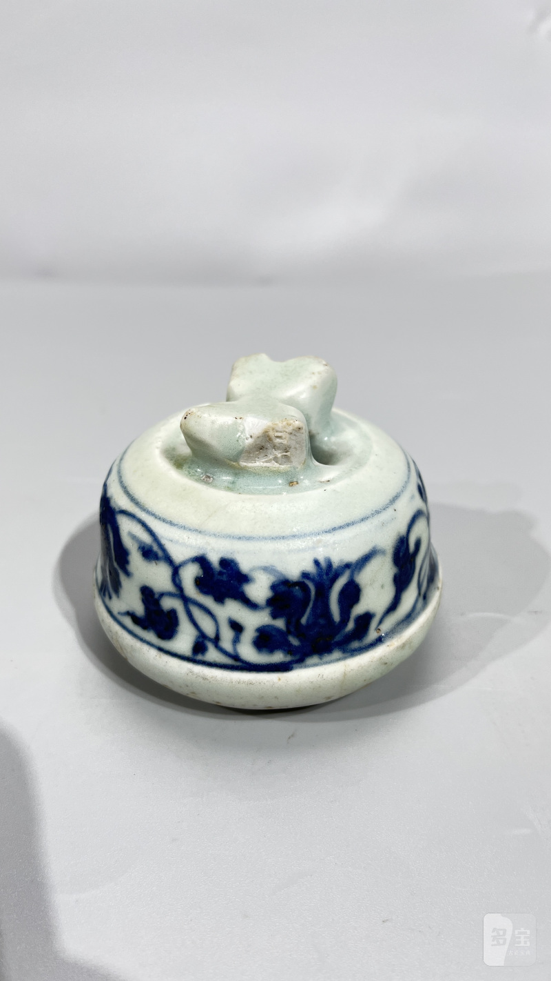 明洪武 青花缠枝银锭纽权 - 图6